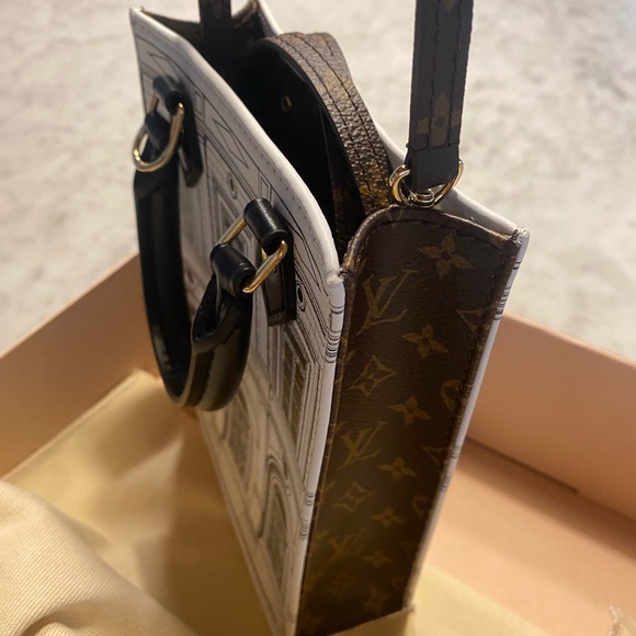 Louis Vuitton Petit Sac Plat bag and charm - Picture 2 of 7